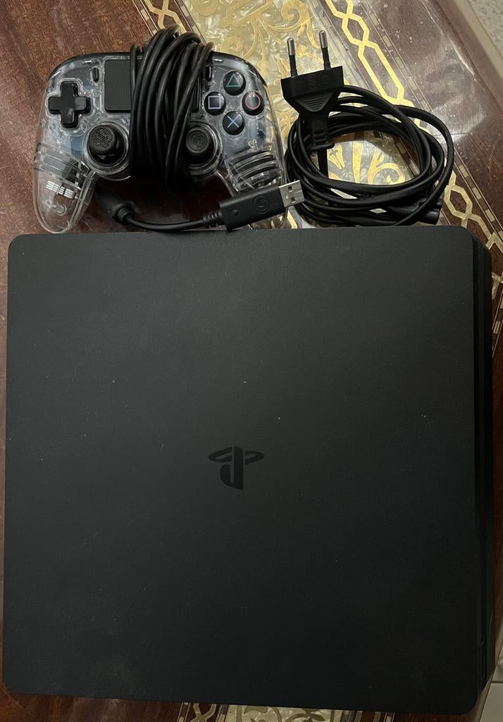 Ps4 + controller, Games en Spelcomputers, Spelcomputers | Sony PlayStation 4, Ophalen of Verzenden, Zo goed als nieuw
