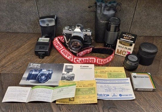 Mooie Canon AE1 set, Audio, Tv en Foto, Fotocamera's Analoog, Ophalen of Verzenden, Gebruikt, Compact, Canon