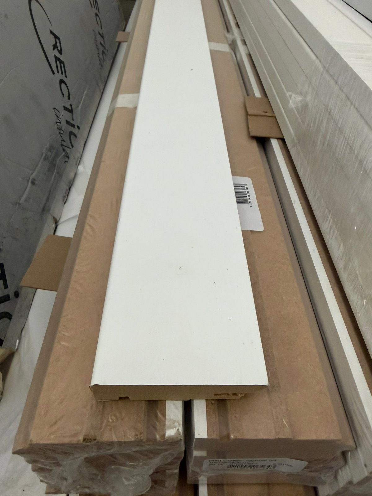 MDF overschilderbare plint wit 18x75x2400mm 290 lm op stock, Ophalen, Nieuw, MDF