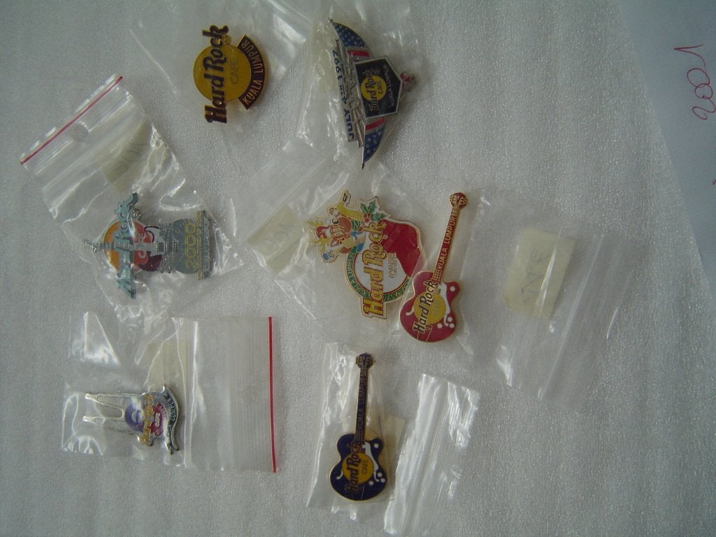 hard rock cafe pins kula lumpur, Ophalen of Verzenden, Zo goed als nieuw, Overige onderwerpen, Speldje of Pin