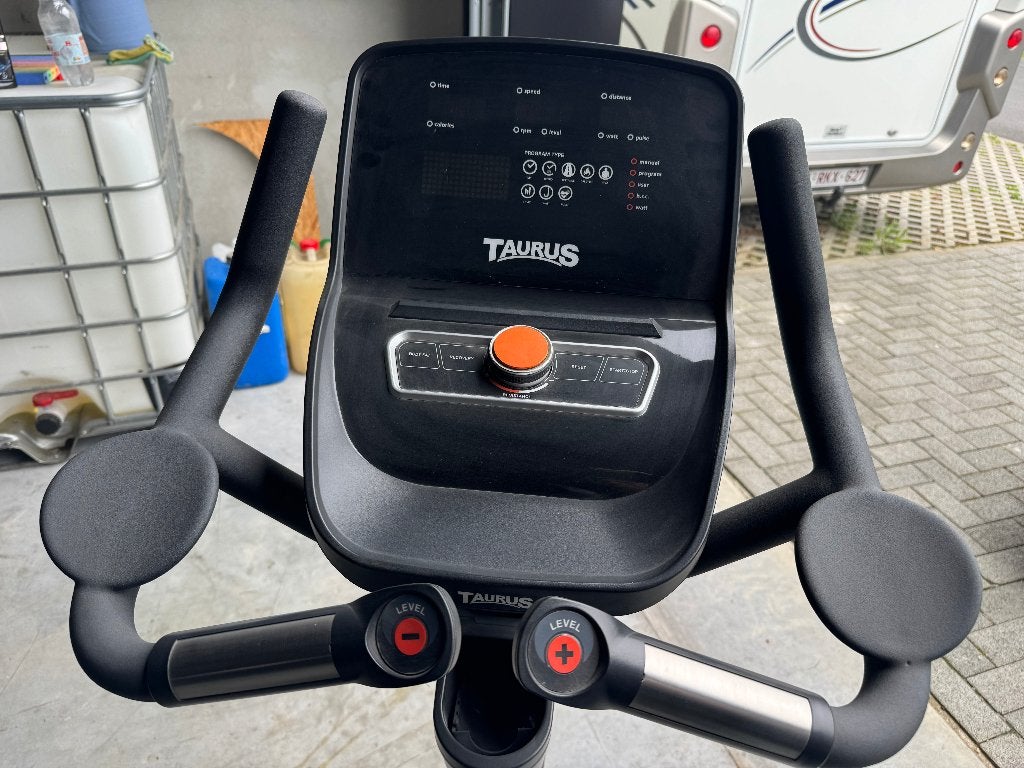 Hometrainer, Sport en Fitness, Ophalen, Zo goed als nieuw, Benen, Hometrainer