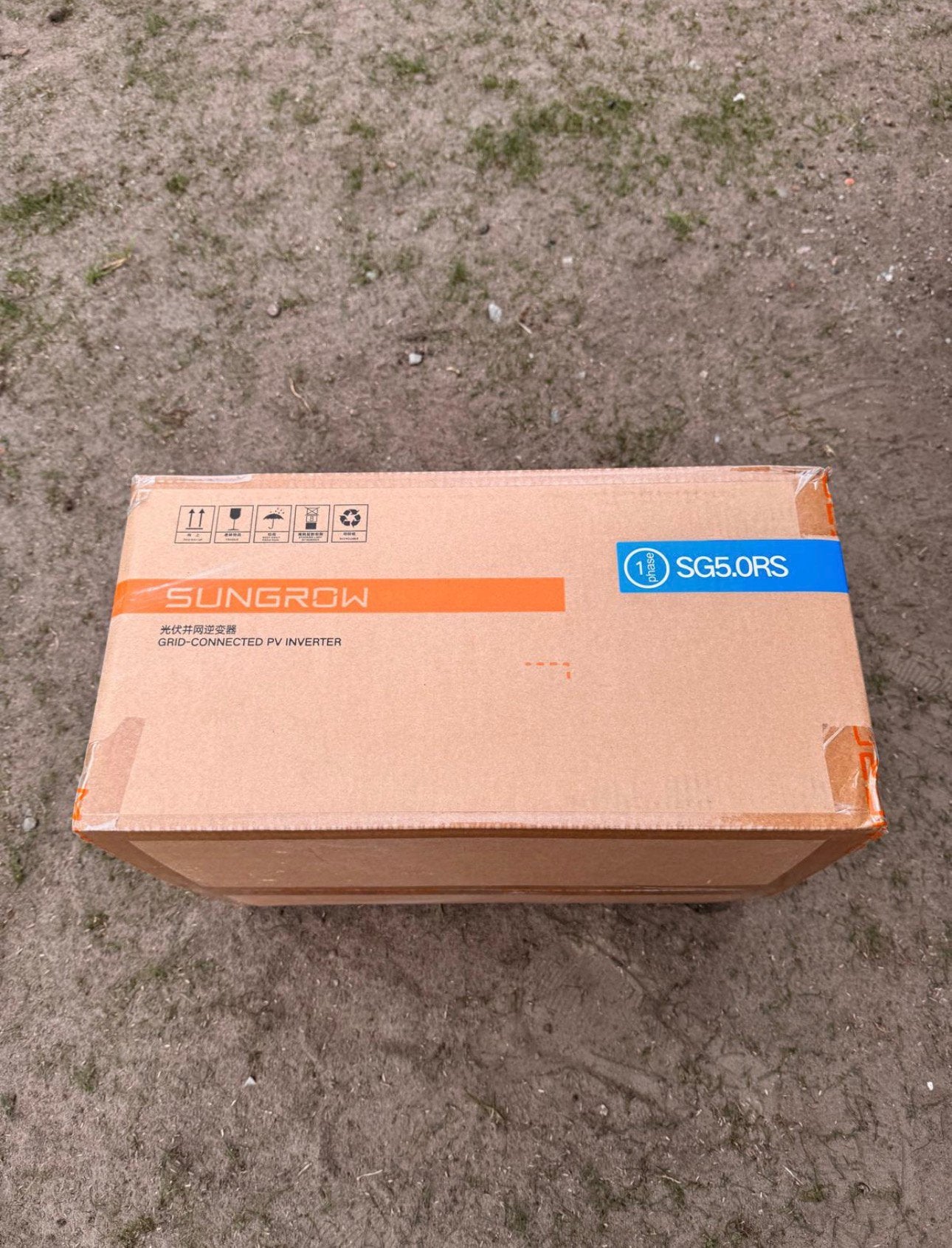 Sungrow grid connected pv inverter, Doe-het-zelf en Bouw, Ophalen, Zo goed als nieuw