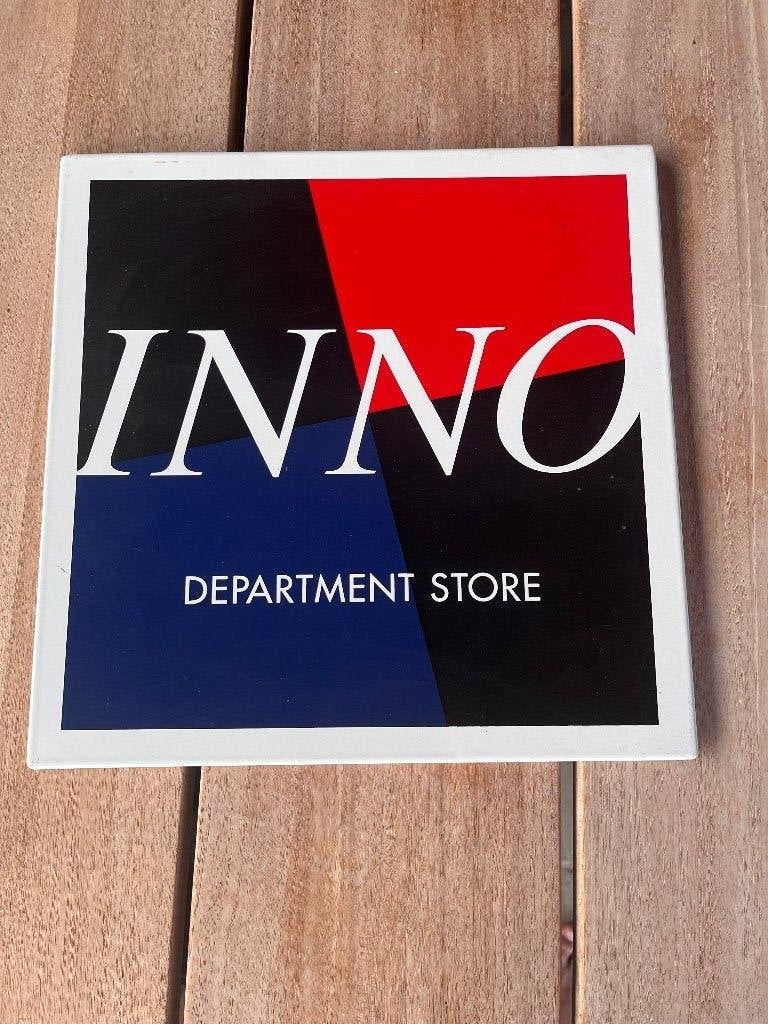 Emailbord Inno, Envoi