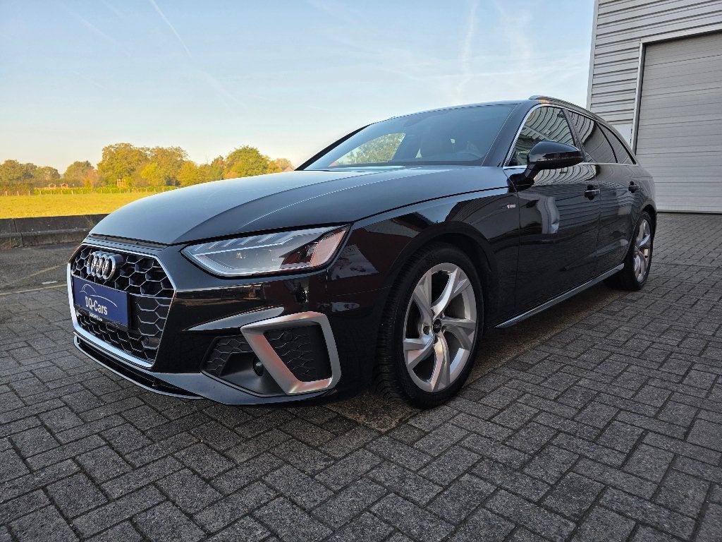Audi A4 Avant S-Line - 2.0 TFSI - Boîte automatique S-Tronic, Cuir et Alcantara, Achat, Entreprise, 5 portes