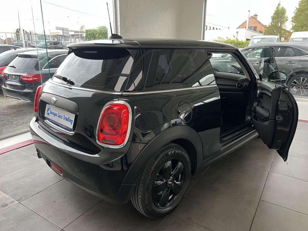 MINI Cooper ONE D 1.5 95CH PARFAIT ETAT GPS GAR 12M, Auto's, Stof, Gebruikt, 95 pk, Zwart