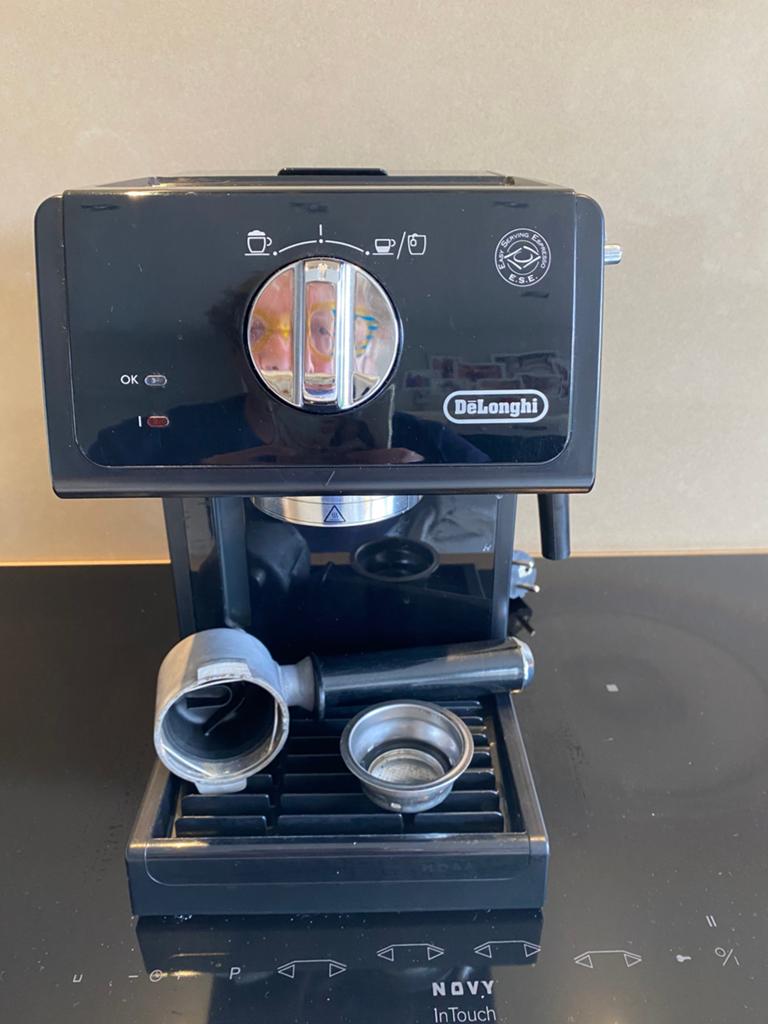 De’Longhi espressomachine - als nieuw 👍, Elektronische apparatuur, Ophalen, Zo goed als nieuw