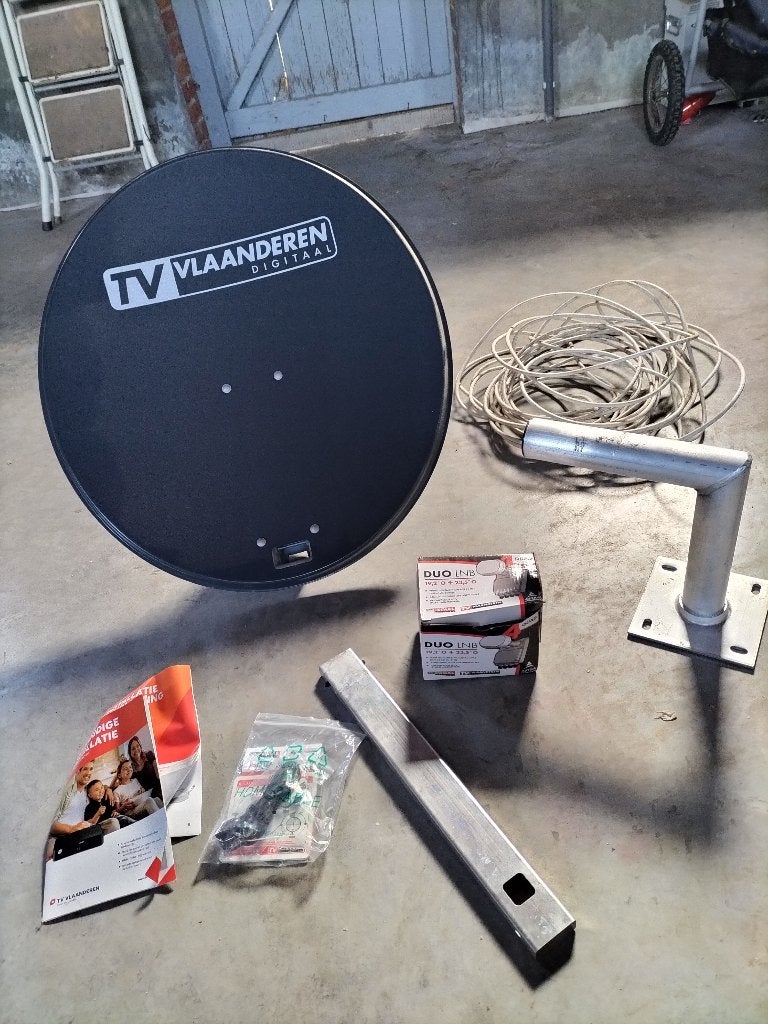 Schotelantenne, Audio, Tv en Foto, Schotelantennes, Ophalen, Gebruikt, (Schotel)antenne