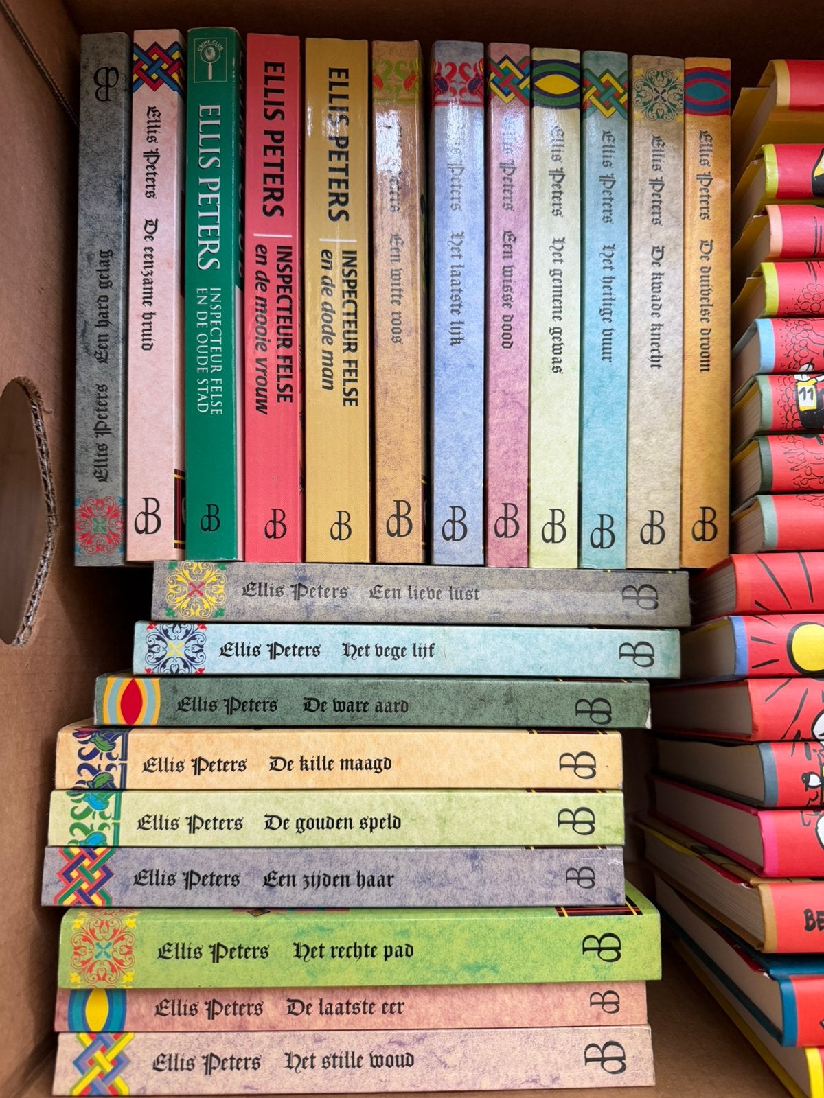 Boeken Ellis Peters, Boeken, Stock en Verzamelingen, Ophalen, Zo goed als nieuw