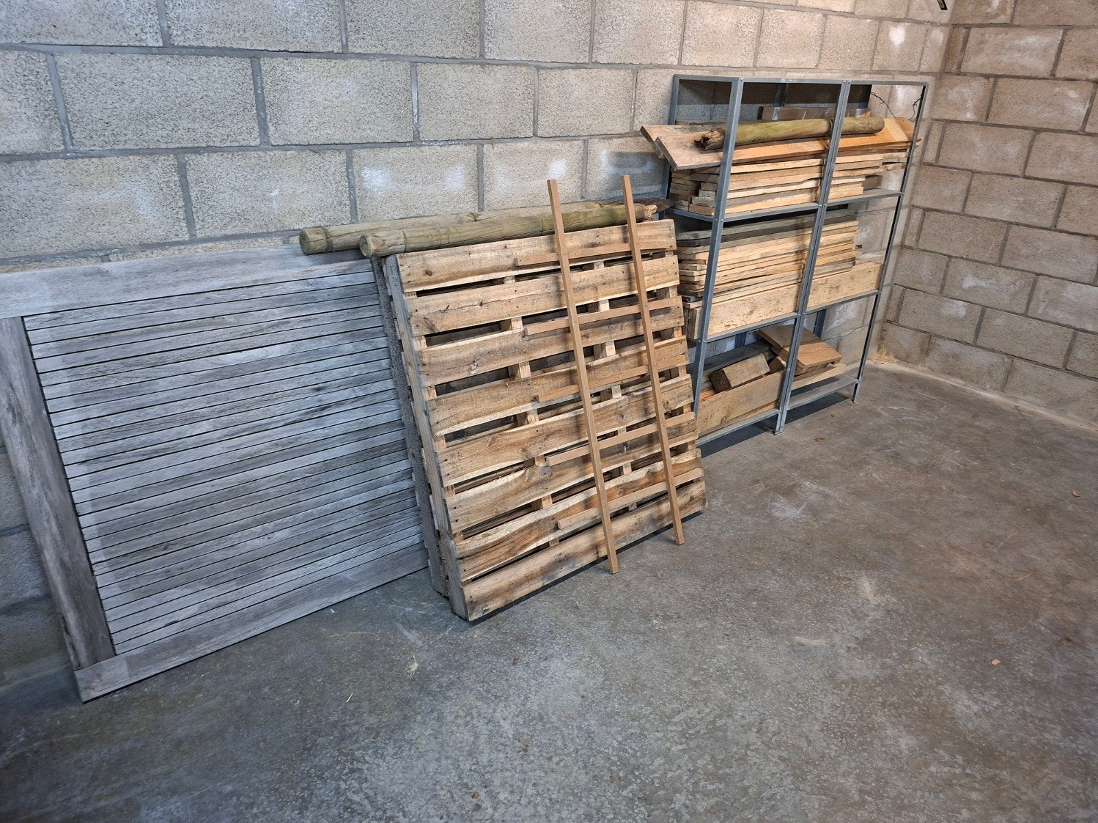 pallet of brandhout, gratis af te halen. Rek niet inbegrepen, Ophalen, 200 tot 250 cm, Pallet