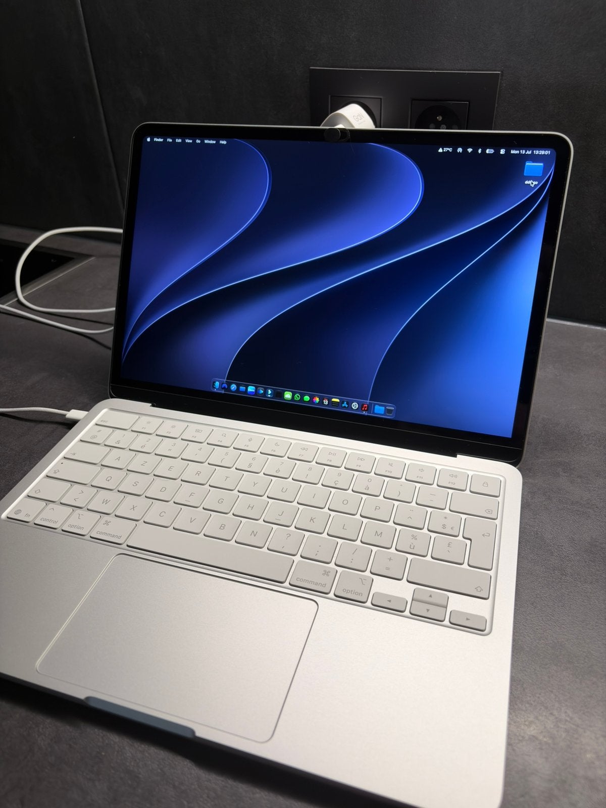 Macbook Neo Grijs 256/8gb, Computers en Software, Ophalen of Verzenden, Zo goed als nieuw, MacBook