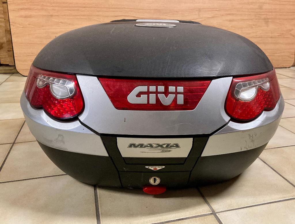 Topkoffer GIVI Maxi zwart, Motoren, Ophalen, Gebruikt