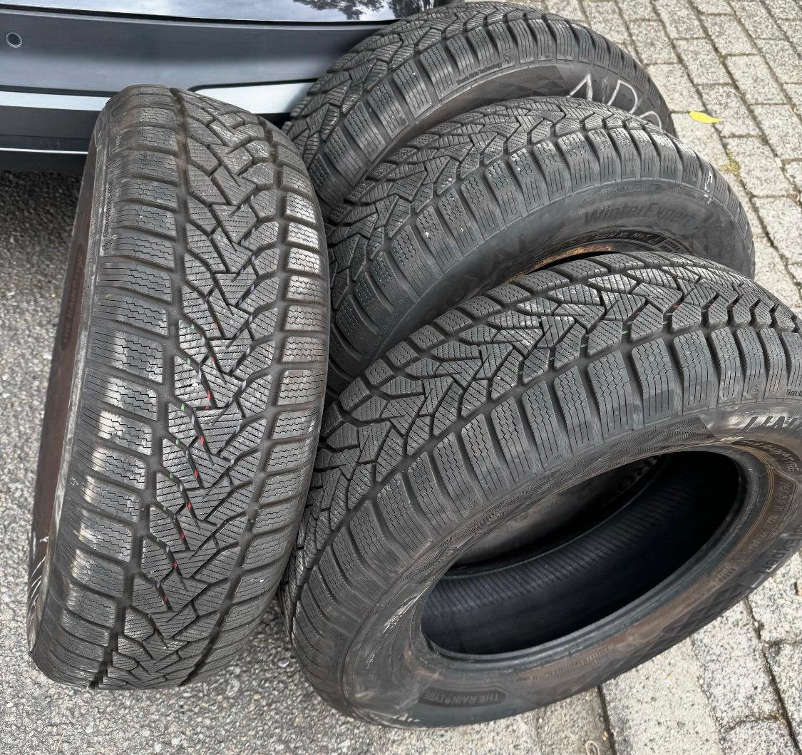 Pneus hiver uniroyal 215/65 r16, Enlèvement, Comme neuf