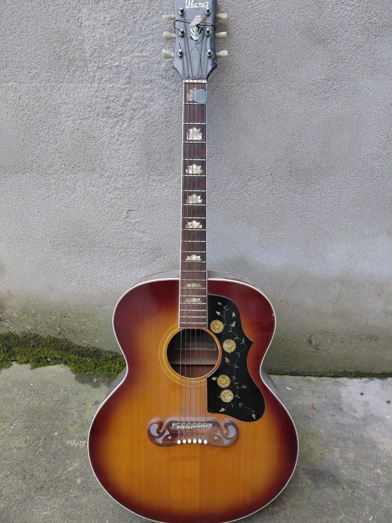 Guitare lbanez 1970 modèle 698 bonne etat offre serieuse., Muziek en Instrumenten, Snaarinstrumenten | Gitaren | Akoestisch, Ophalen of Verzenden