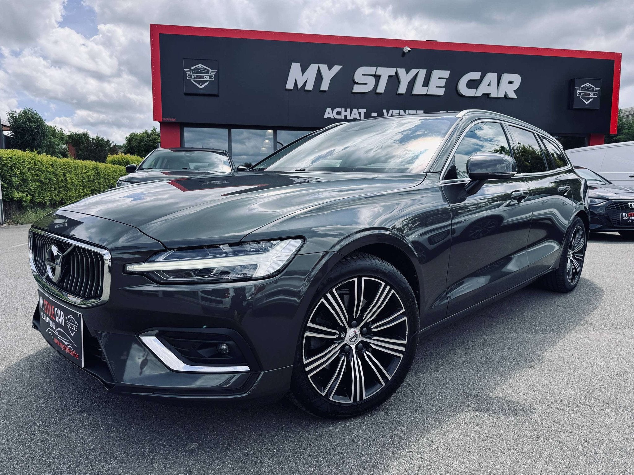 Volvo V60 V60 2.0 B3 Inscription Geartronic, Full, Garantie, Cuir, Argent ou Gris, Achat, 139 g/km