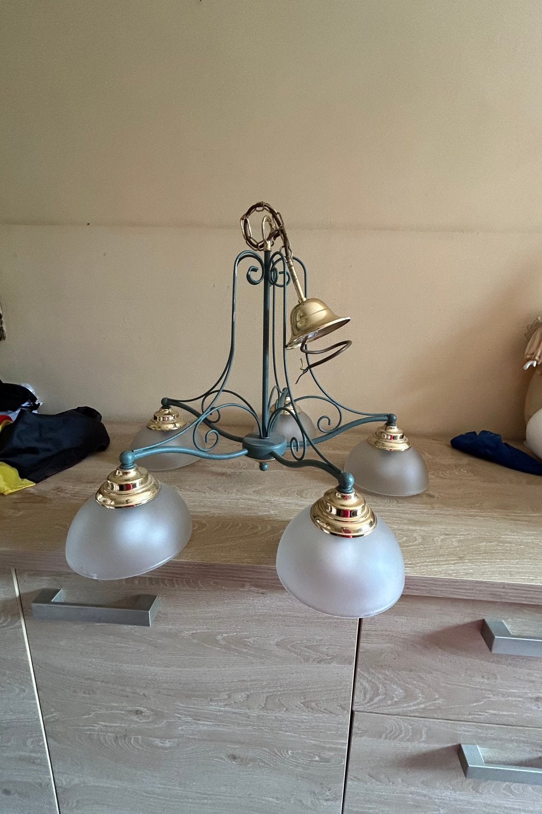 Lustre, Enlèvement, Comme neuf