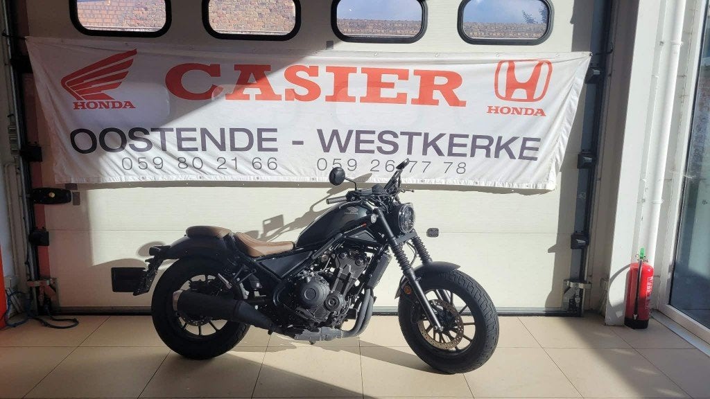 Honda CMX Rebel 500 ( slechts 2.000.km ), Motos, ABS, Chopper, 2 cylindres, Permis Moto A2 minimum