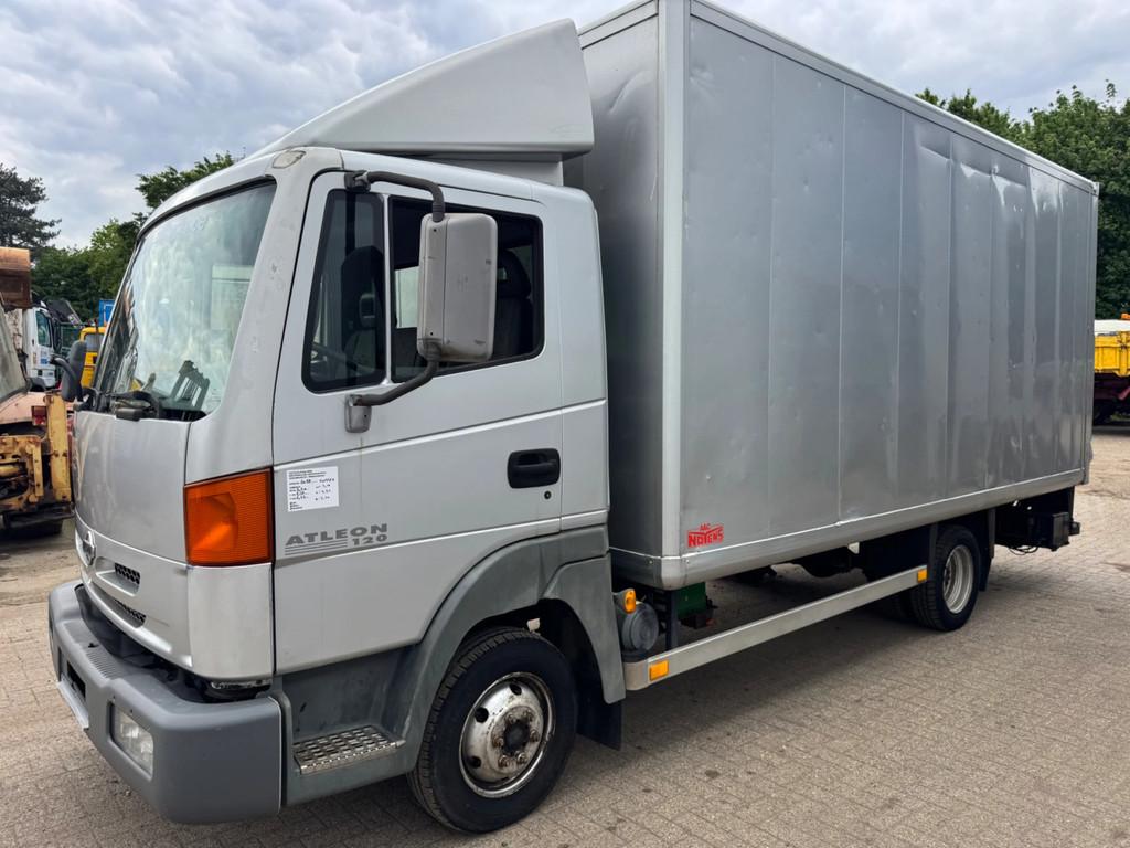 Nissan Atleon *3500kg-BELGIAN ORIGINE* (bj 2003), Gebruikt, 2953 cc, Bedrijf, Zilver of Grijs