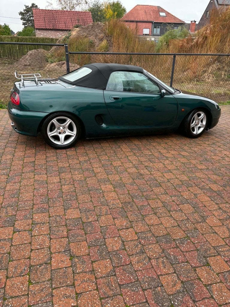 MG F