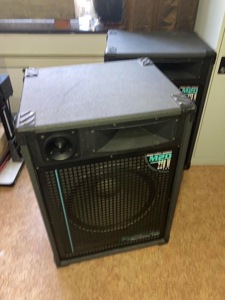 JB SYSTEMS M20 220 Watt speakers / luidsprekers / boxen, Enlèvement ou Envoi, Comme neuf