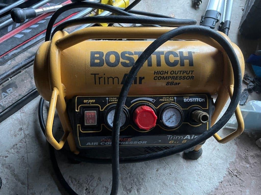COMPRESSEUR, Bricolage & Construction, Enlèvement, Utilisé, 6 à 10 bars