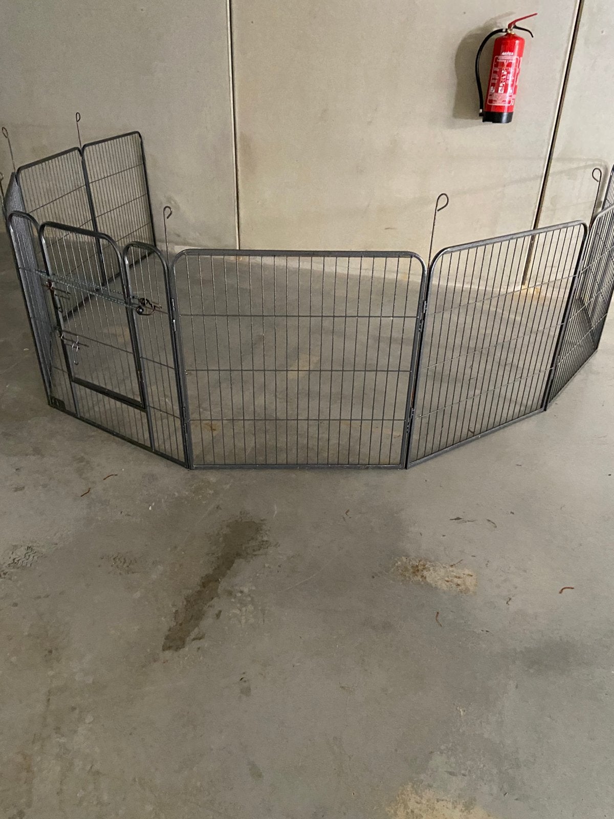 Honden ten 8 stuks van 80 op 80 cm, Dieren en Toebehoren, Hondenhokken, Ophalen, Zo goed als nieuw