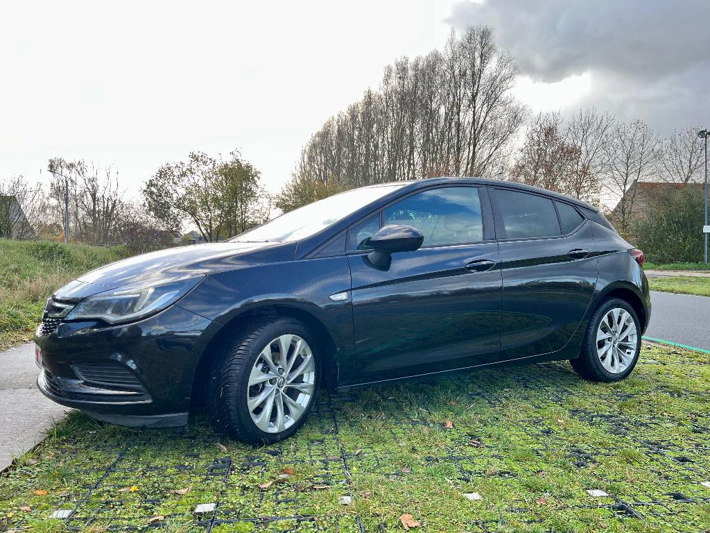 Opel Astra 1.6 CDTi Innovation – 04/2017 – 155.000 km, Autos, Opel, Particulier, Astra, Barres de toit, Diesel, 5 portes, Boîte manuelle
