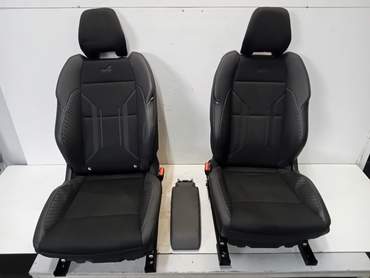 Interieur Renault Scenic, Onderdelen@venauto.nl, Van der Ven Autorecycling B.V., Gebruikt, Ettenseweg 76, 4706 PB Roosendaal, The Netherlands