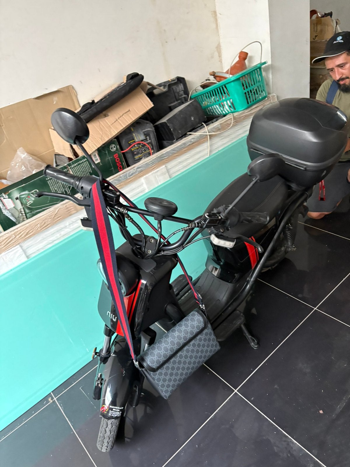 Scooter électrique niu, Motoren, Ophalen of Verzenden