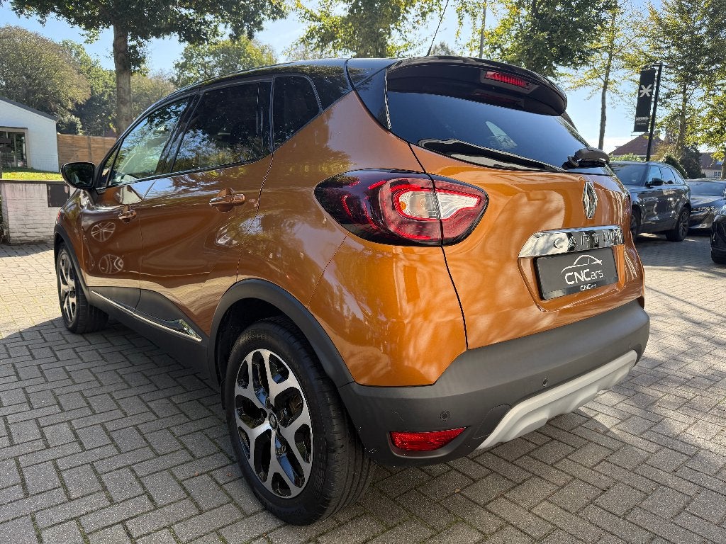 Renault Captur ***ZEER WEINIG KM'S***, Auto's, Stof, 146 g/km, Bedrijf, 5 zetels