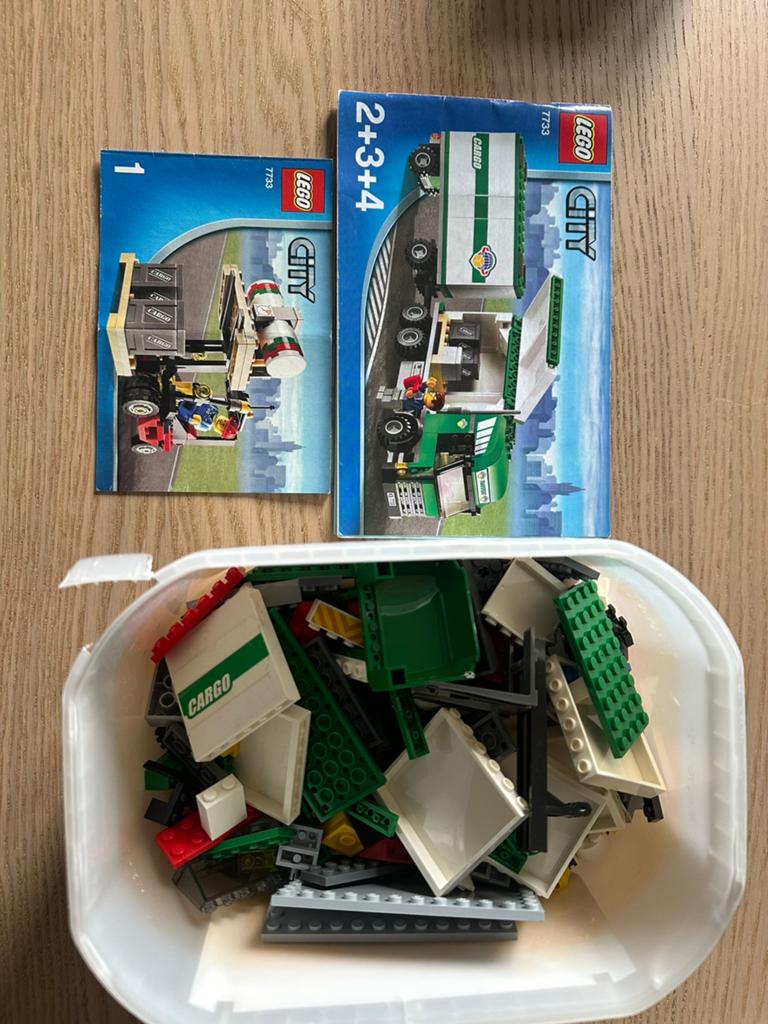 Lego set vrachtwagen en vorkheftruck set 7733, Ophalen of Verzenden, Zo goed als nieuw, Complete set, Lego