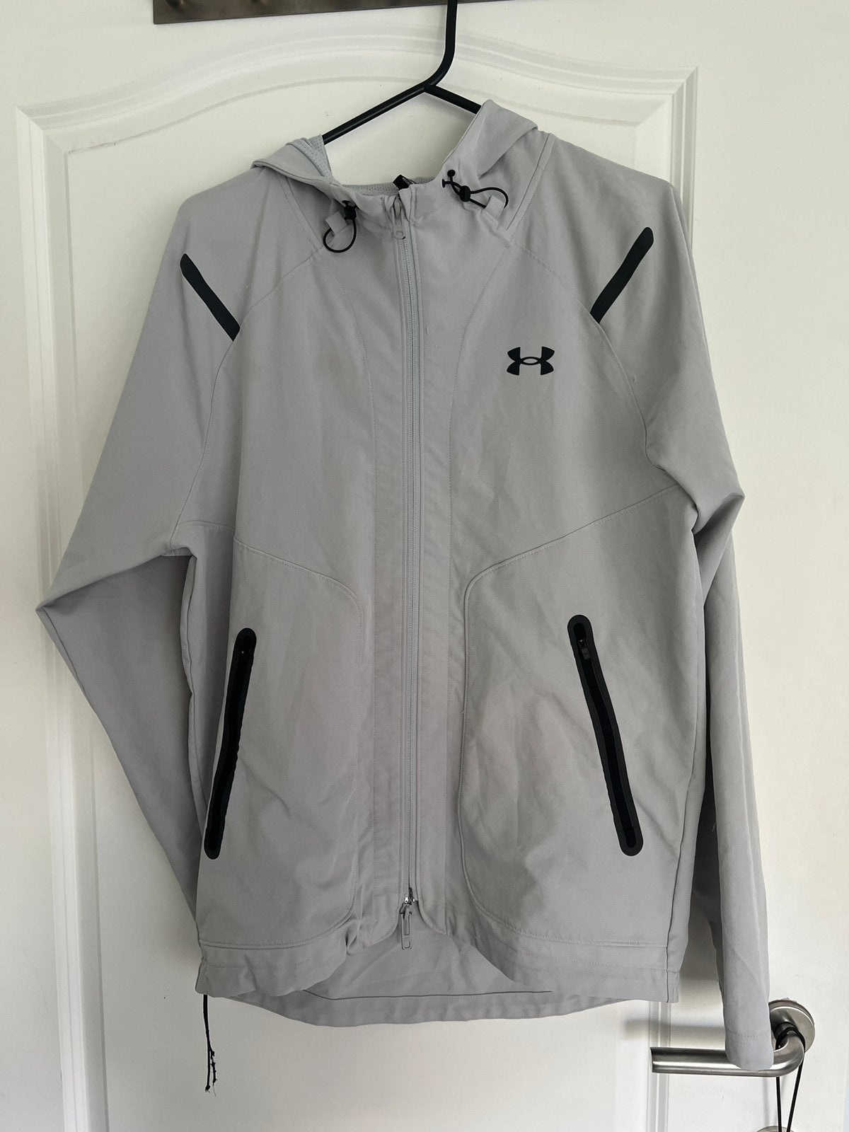 Vest Under Armour - maat M, Kleding | Heren, Jassen | Zomer, Ophalen of Verzenden, Zo goed als nieuw, Maat 48/50 (M)