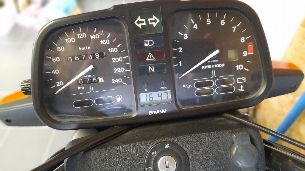 BMW K75, Motos, Motos | BMW, Particulier, Tourisme, plus de 35 kW, 3 cylindres, Permis Moto A, Transmission par cardan, Poignées chauffantes