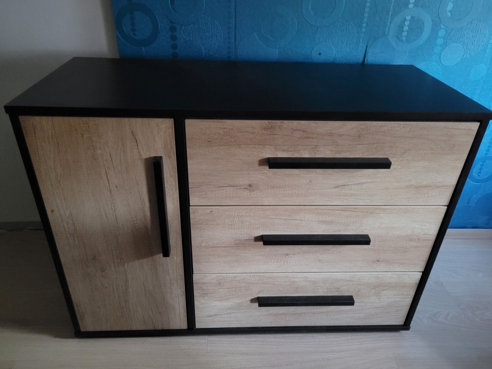Commode babykamer + ledikant (babybedje), Ophalen, 100 tot 150 cm, Zo goed als nieuw, Met lade(s)