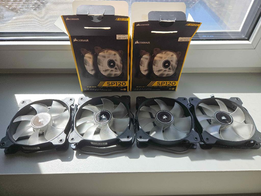 Corsair SP120 Fans x4, Computers en Software, Ophalen of Verzenden, Gebruikt, Luchtkoeling