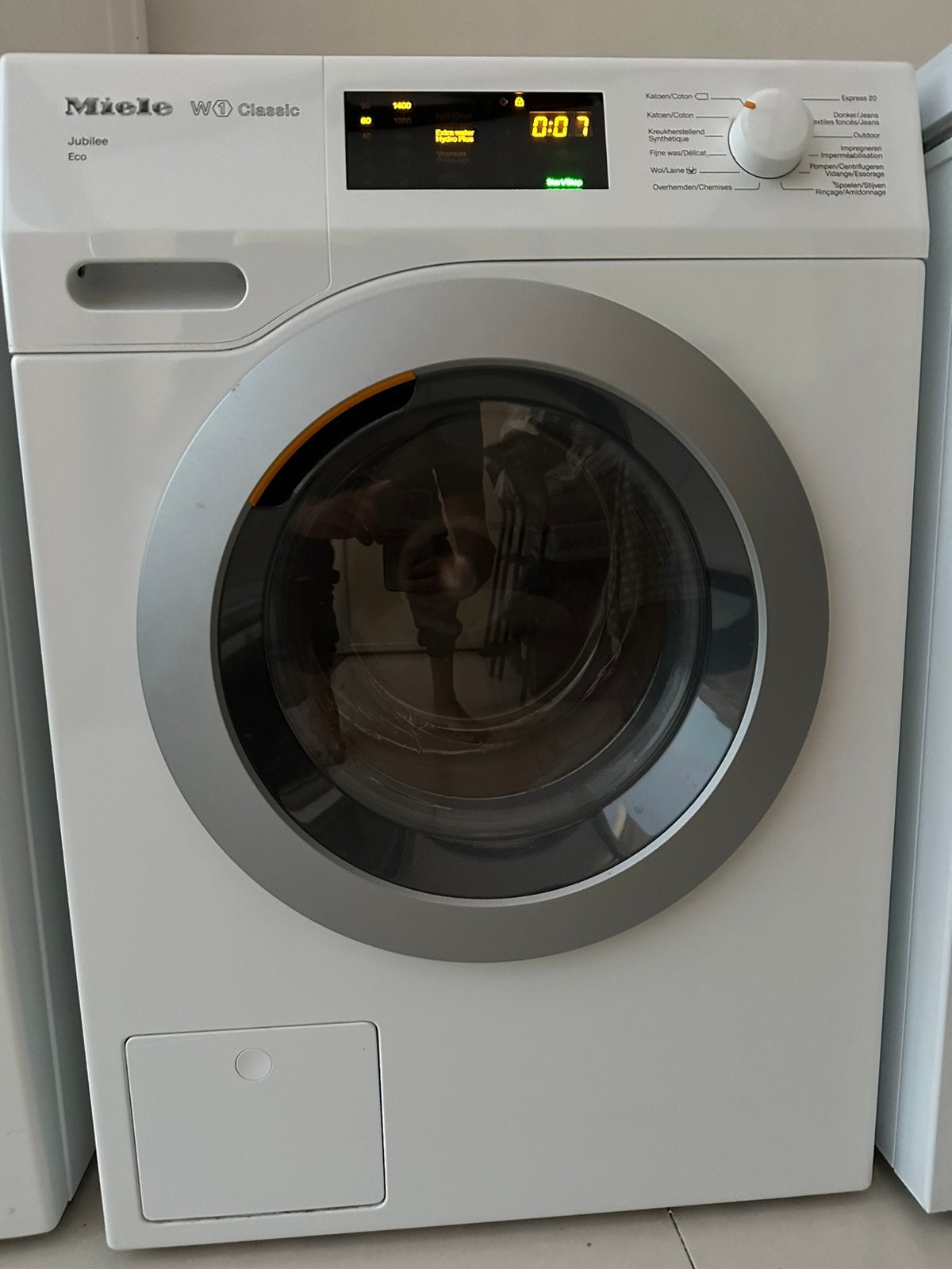 Machine à laver Miele, Electroménager, 1200 à 1600 tours, 6 à 8 kg, Classe énergétique A ou plus économe, Enlèvement