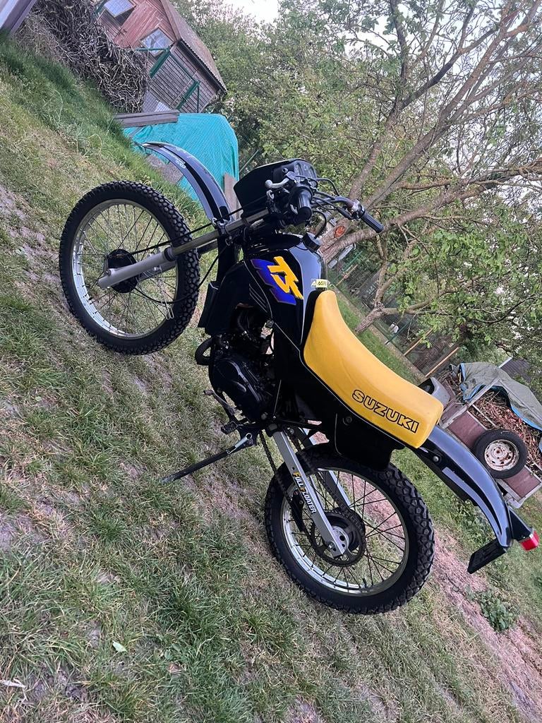 Suzuki tsx watergekoeld, Fietsen en Brommers, Ophalen, 6 versnellingen, Gebruikt, 50 cc