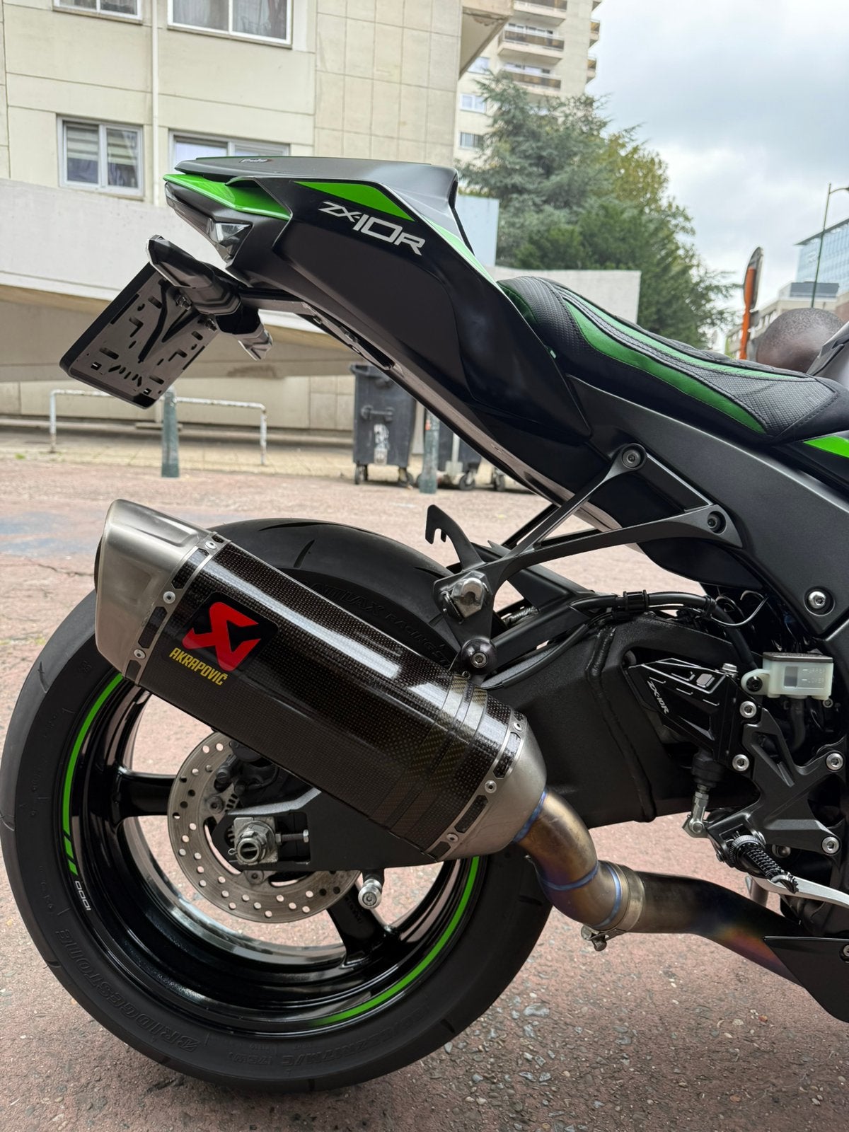 Demi ligne akrapovic titanium on zx10r 2021-2025, Enlèvement