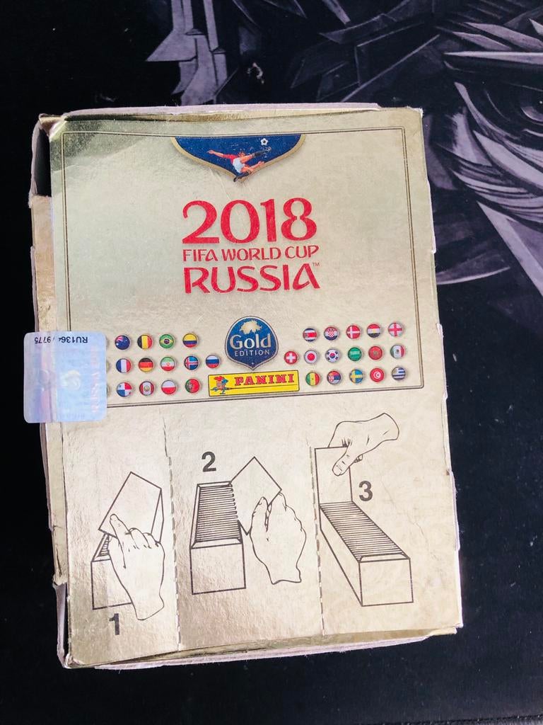 Lege doos Panini Gold WK Rusland 2018 enveloppen, Verzamelen, Verzenden, Zo goed als nieuw