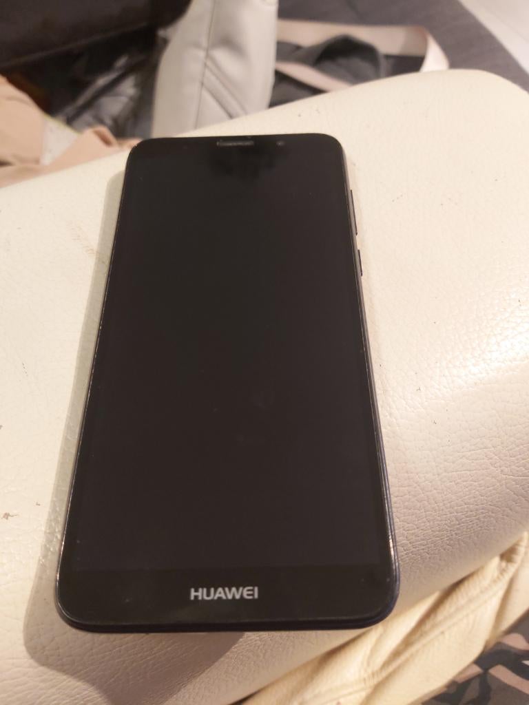 Huawei Y5 2018, Télécoms, Avec simlock (verrouillage SIM), Autres systèmes, Moins de 3 mégapixels, Enlèvement ou Envoi