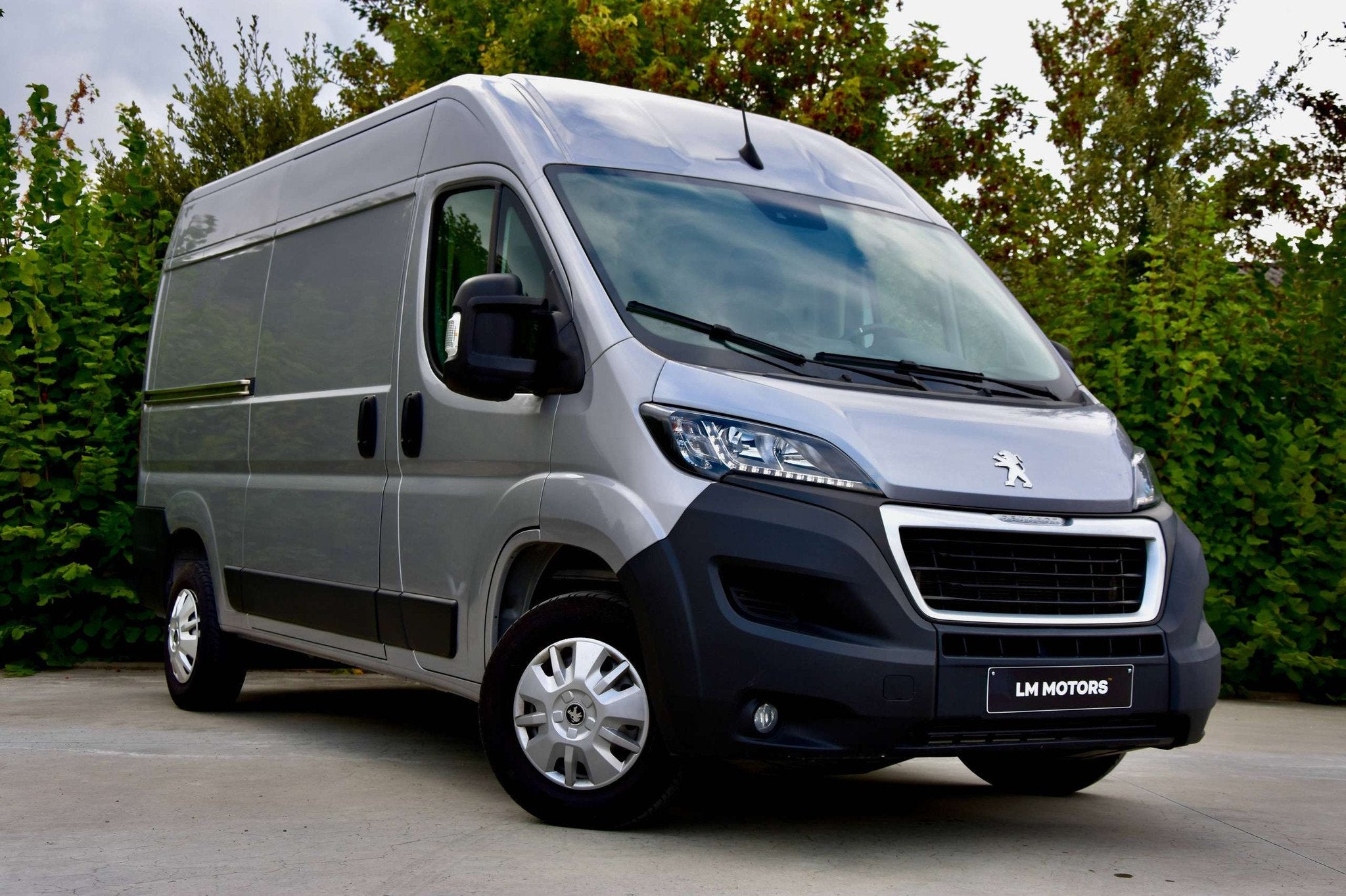 Peugeot Boxer Boxer 2.2 BlueHDi L2H2 *LICHTE VRACHT* CAMERA, Auto's, Voorwielaandrijving, Stof, Gebruikt, Zwart