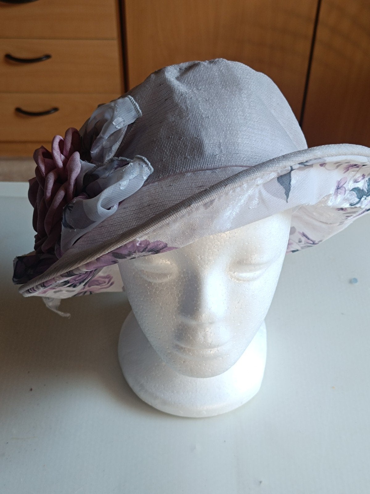 chapeau pour festivités, Vêtements | Femmes, Enlèvement, Comme neuf