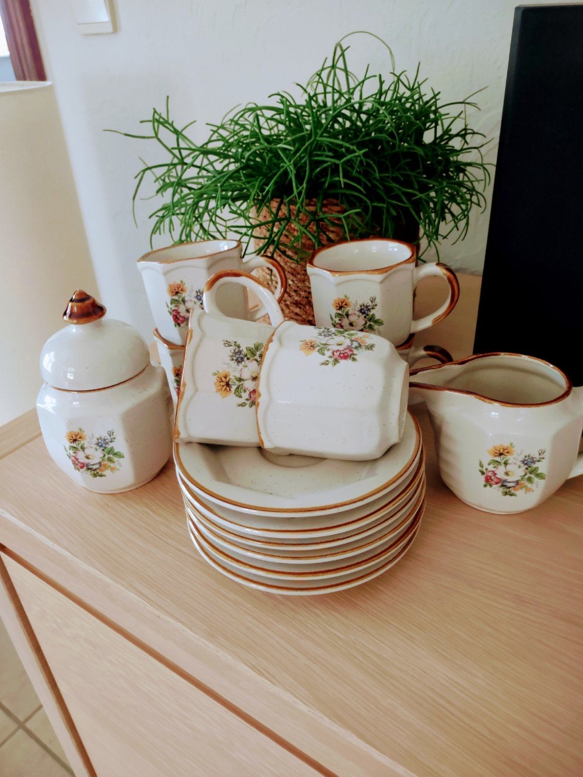 Mooi retro koffieservies met veldbloemen., Antiek en Kunst, Ophalen of Verzenden