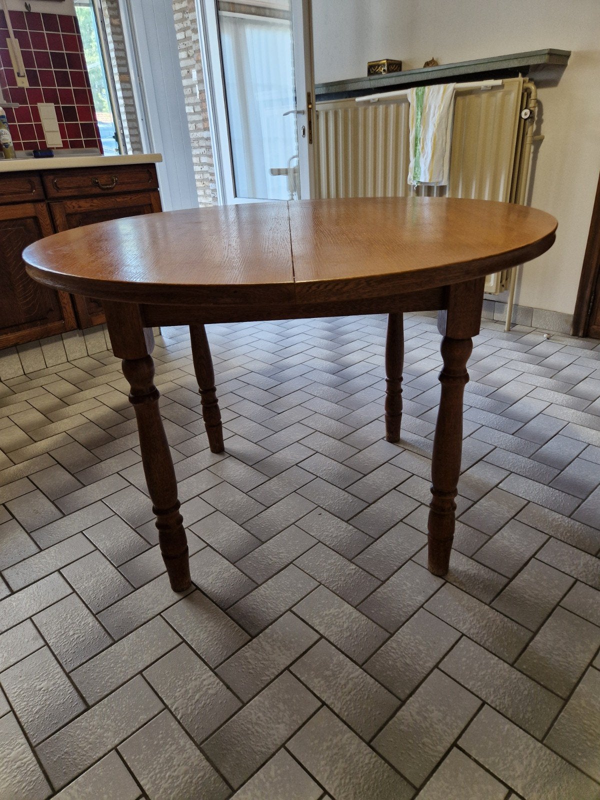 Houten uitschuifbare eettafel, Enlèvement