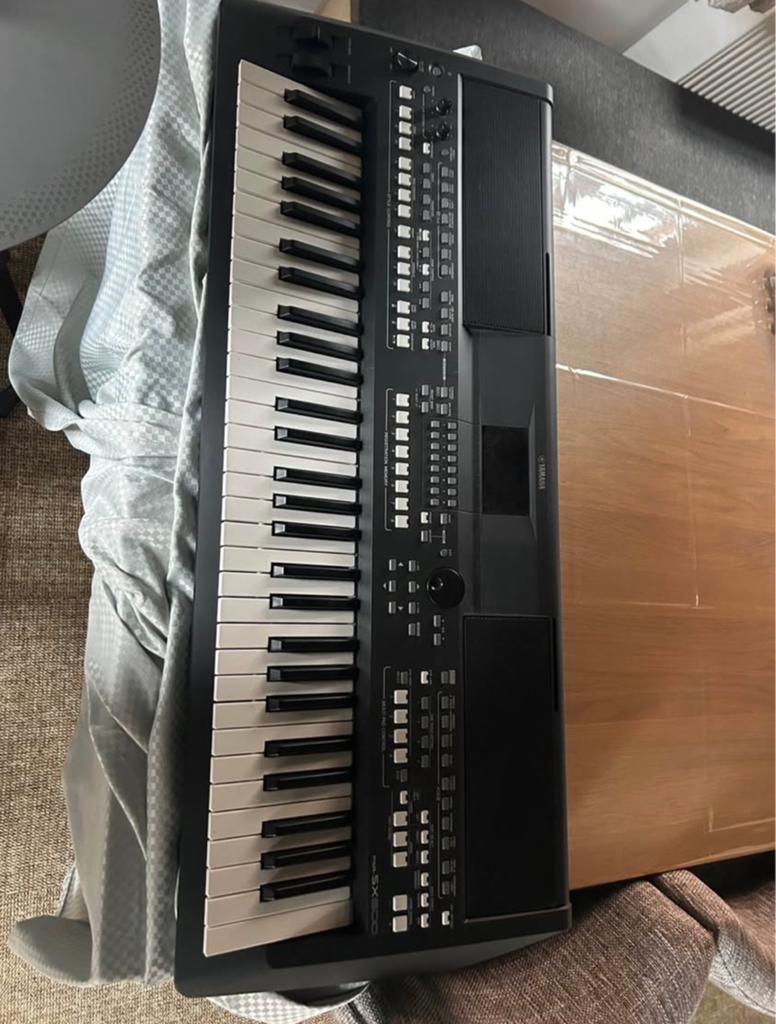 Yamaha psr sx600, Muziek en Instrumenten, Keyboards, Ophalen, Zo goed als nieuw, Yamaha