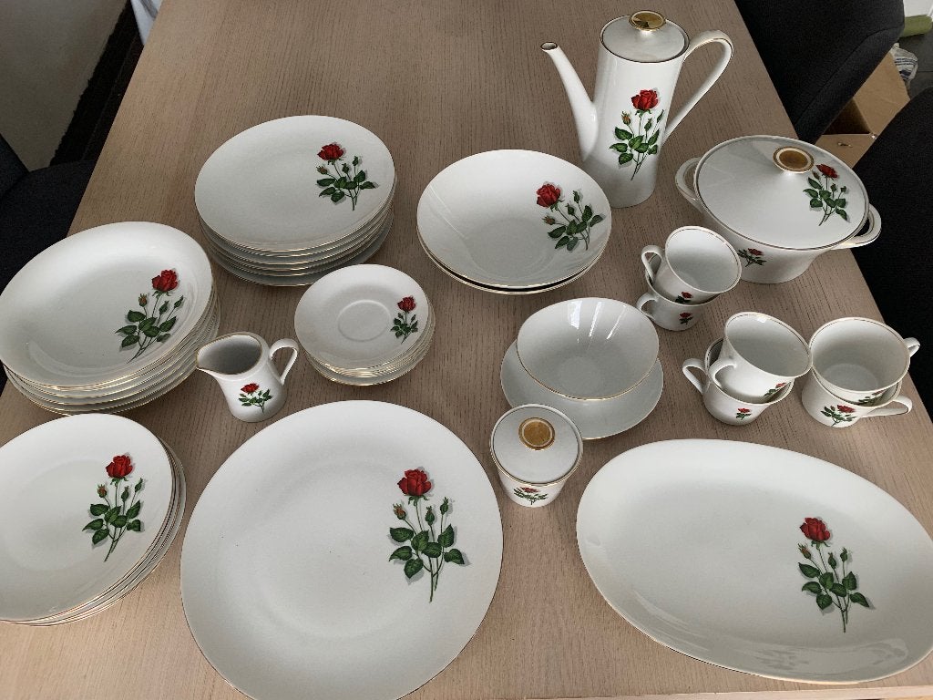 Vintage diner en koffieservies, Ophalen, Zo goed als nieuw, Porselein, Bord(en)