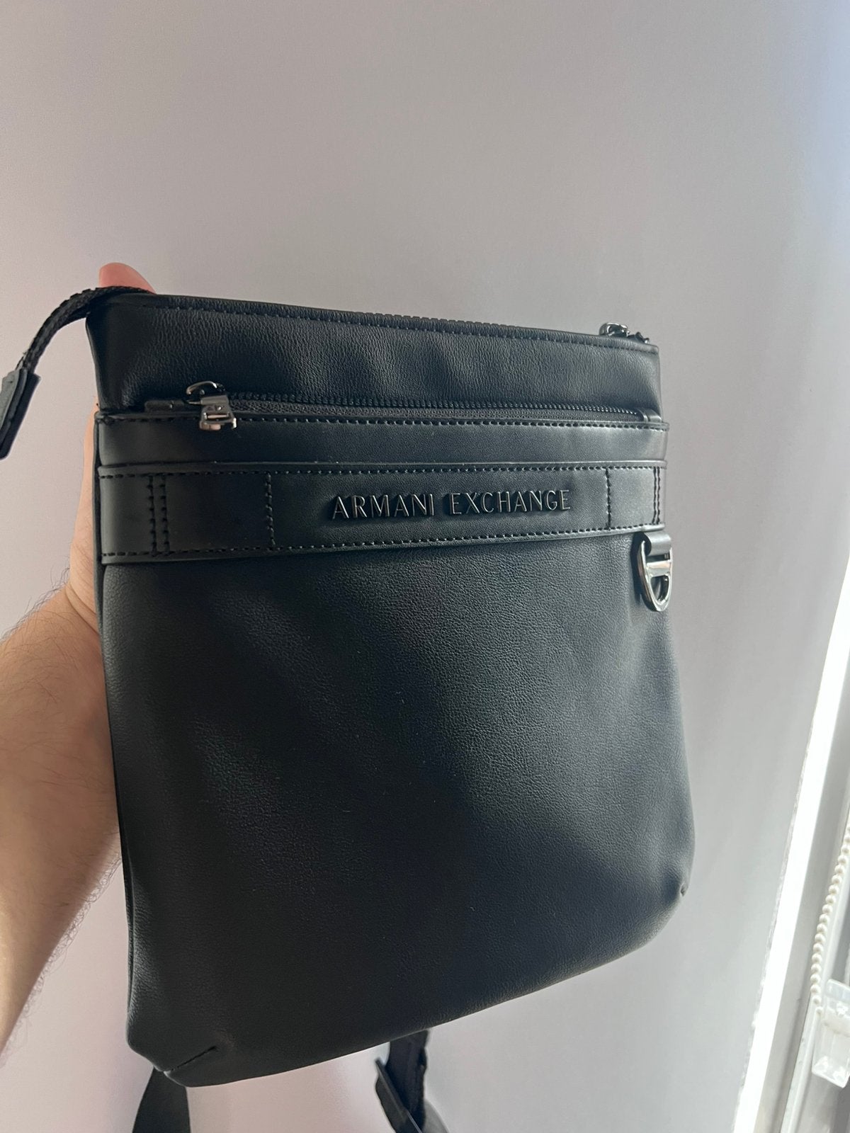 armani, Handtassen en Accessoires, Tassen | Schoudertassen, Ophalen of Verzenden, Zo goed als nieuw