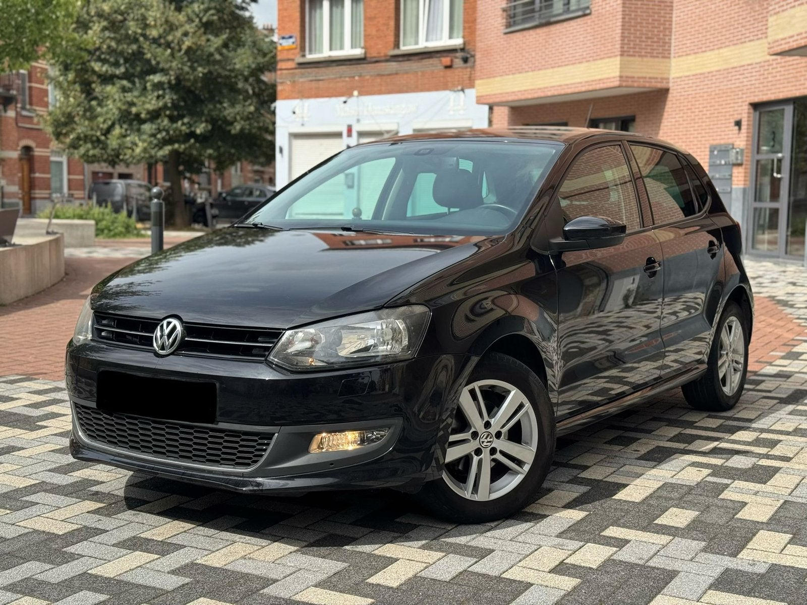 Volkswagen polo essence prête à immatriculer, Euro 5, Achat, Noir, 5 portes