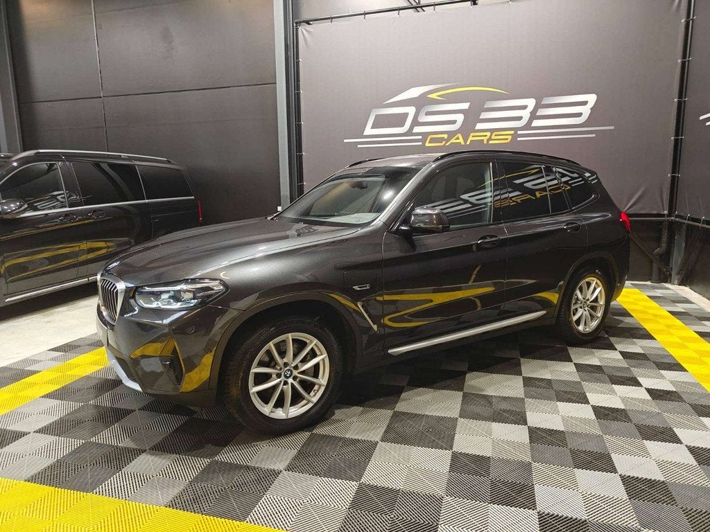 BMW X3 xDrive30e SPORT 292pk/LED/Leder/360/Trekhaak/Apple, Autos, Cuir, Argent ou Gris, Achat, Entreprise