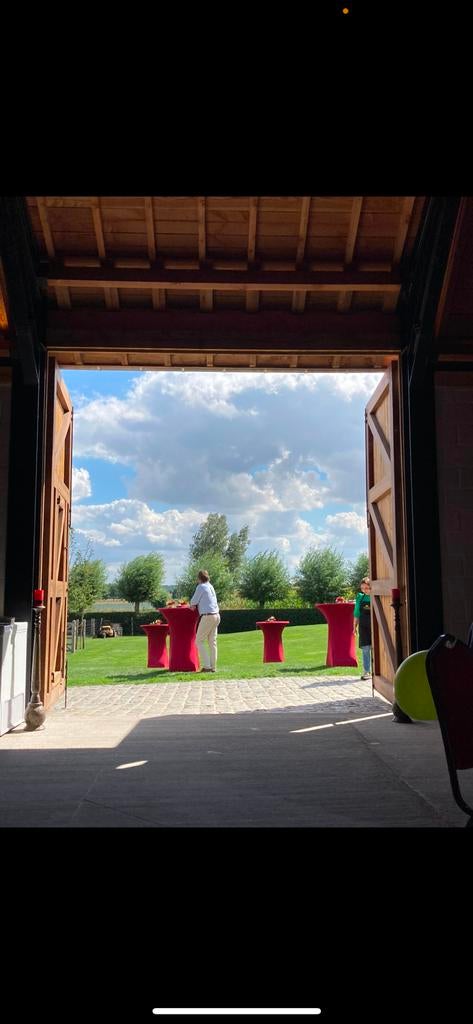 Feestzaal voor communie, babyborrel, jubileum…, Bruiloft- of Feestlocatie