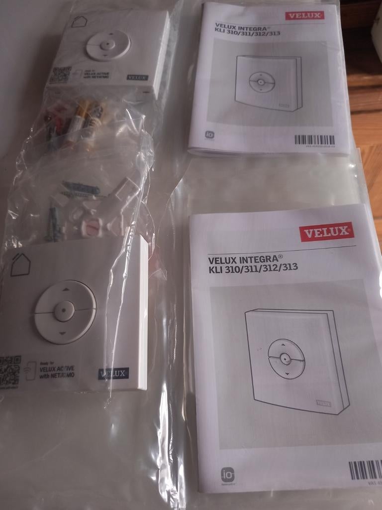 Afstandsbediening Velux Integra kli 310/311/312/313 2 stuks, Enlèvement